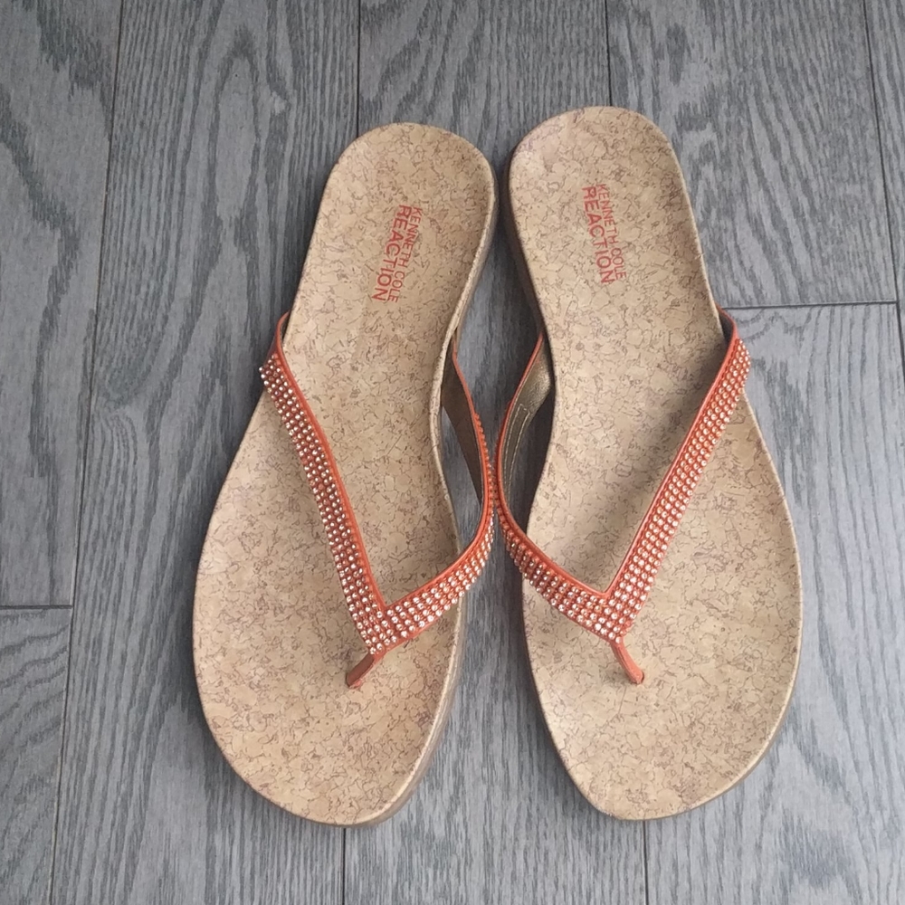 Beautiful slippers by Kenneth Cole 🍀🌼🌸